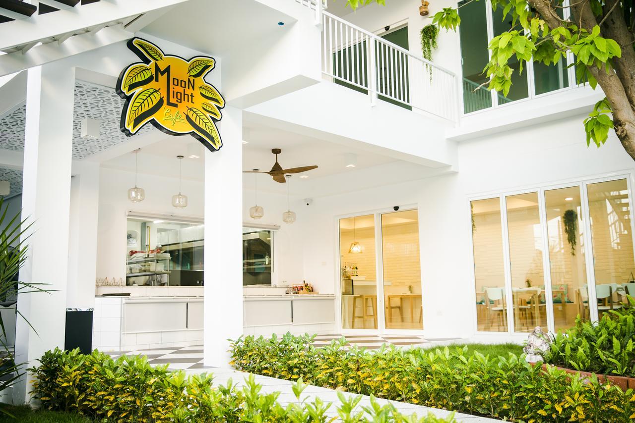 Triple Z Hotel HHQ Exterior foto